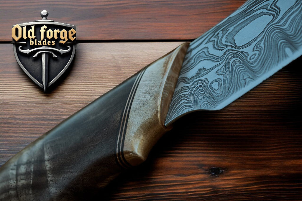 High Quality Hunting Knives – Damascus Blade with Walnut Handle