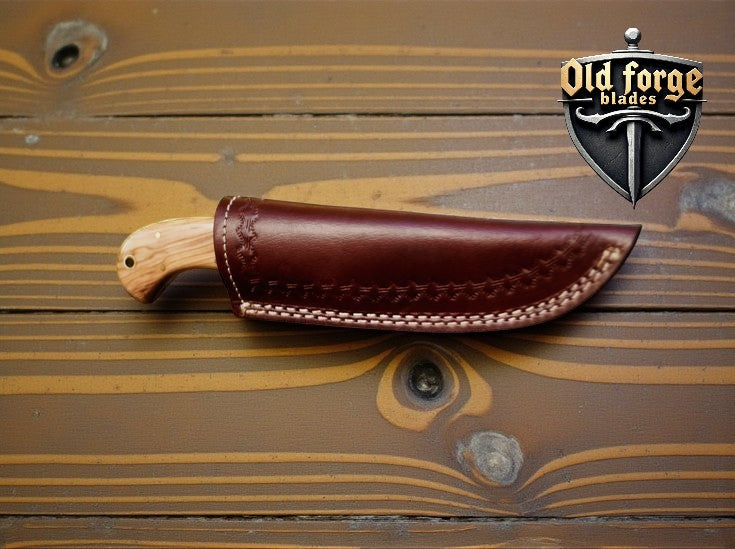 Custom Handmade Damascus Steel Game Skinner Knife